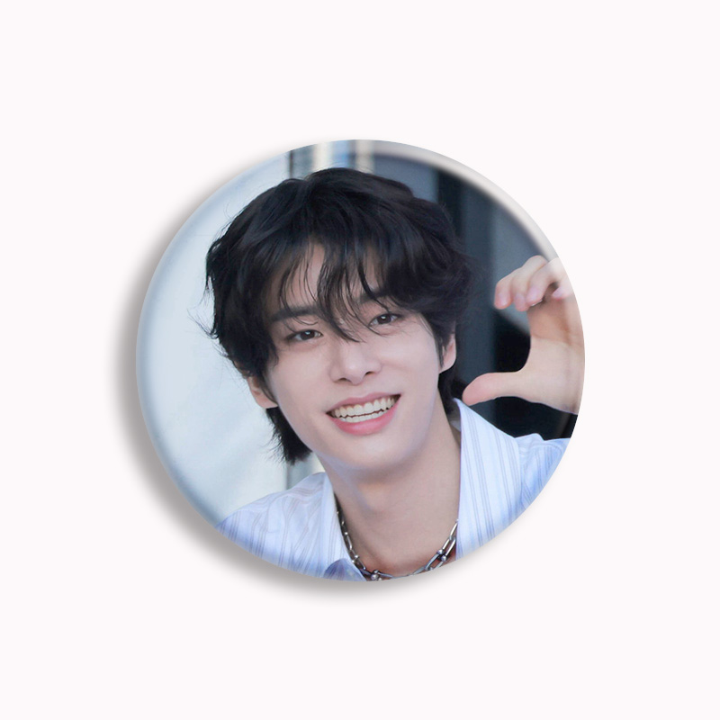 Kpop Jake Sim Pin Kancing Lemb - Party Games Switch ulasan dan harga